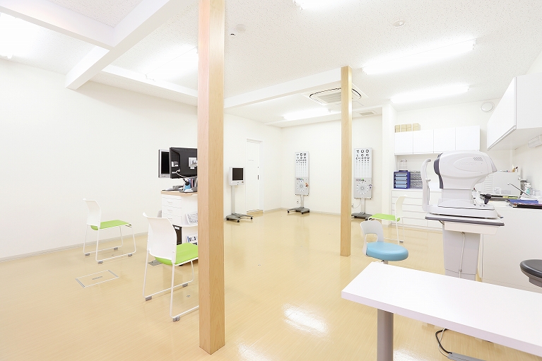 広々とした検査室
